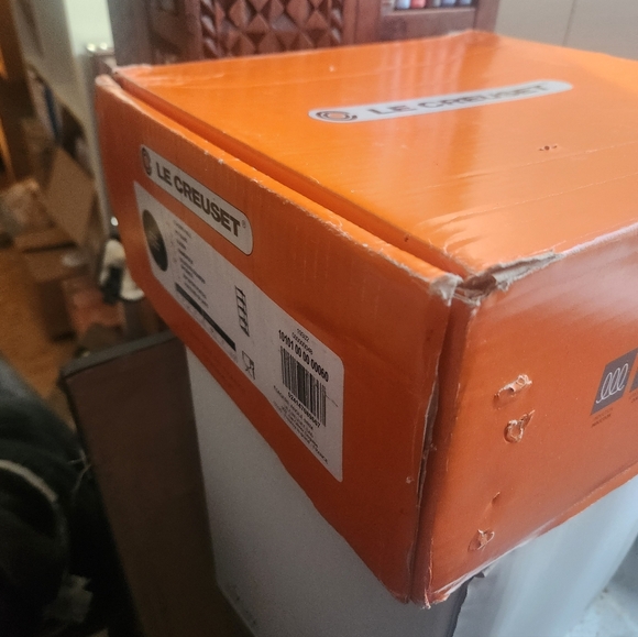 Le Creuset Black Five-Tier Corner Shelf - Picture 3 of 4